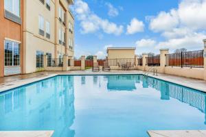 La Quinta by Wyndham Luling