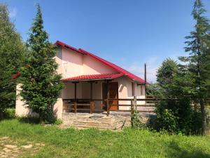 CABANA CU MESTECENI Varatec