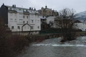 Hostal Burbia - Cacabelos