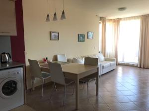 Apartment 2BR, тристаен in complex Green Life