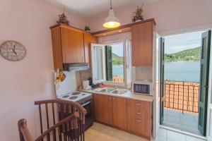 Amalia Sea View house