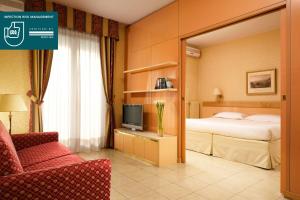 Triple Room room in UNAWAY Hotel & Residence Quark Due Milano