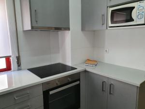 Varandas do Mar 3- Remodelado, Wifi, 150mt Praia