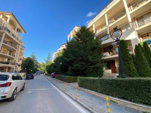 Two bedroom apartment 5 minutes from the beach