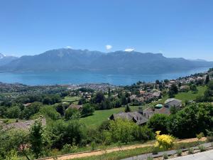 Appartement moderne avec vue panoramique à Jongny proche de Montreux