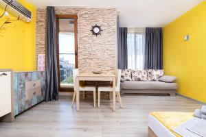Modern Studio Meters away from the beach