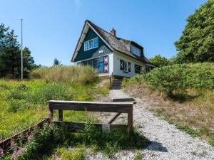 obrázek - Beautiful dune villa with thatched roof on Ameland 800 meters from the beach