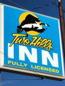 Two Hills Inn - Goodridge