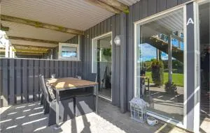 Stunning Apartment In Væggerløse With Wifi And 1 Bedrooms - Нюкёбинг-Фальстер