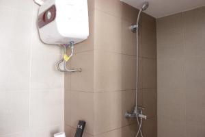 Homey 2BR Apartment at The Jarrdin Cihampelas By Travelio