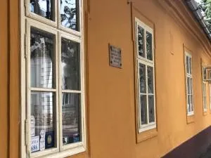 Gyulai 200 Éves Apartman - Doboz