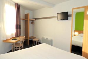 Hotels B&B HOTEL Montlucon : photos des chambres