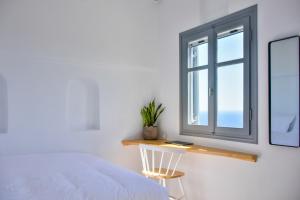 Living Theros Luxury Suites Tinos Greece