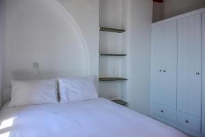 Living Theros Luxury Suites Tinos Greece