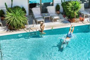 Pefki Deluxe Residences - Adults Only 16plus