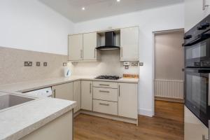 Seafield House - Donnini Apartments