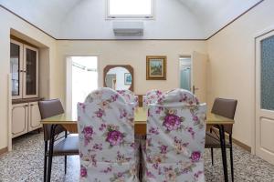 Antica dimora stasi by BarbarHouse