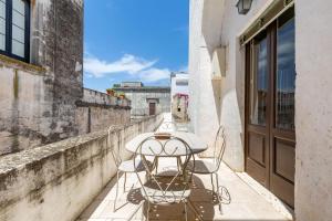 Antica dimora stasi by BarbarHouse