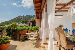 3BR Marina Apartment Porto Cervo img11