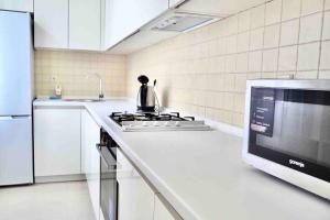 White&Light flat near Gulliver