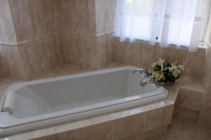 B&B / Chambres d'hotes Chateau de Lannouan : Chambre Lit King-Size Deluxe