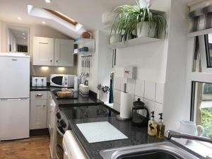 Juliet Cottage, late Georgian treasure, charming, cosy and historic, only a short walk to Alnwick Castle