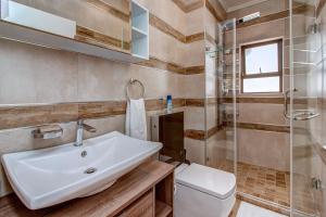 Upmarket Ultra Modern Sandton Apartment