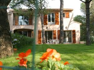 Location Villa et Studios Roquebrune-sur-Argens