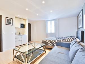 Appartements Blue Nights Apartments - Sebastopol : photos des chambres