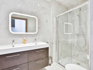 Appartements Blue Nights Apartments - Sebastopol : photos des chambres