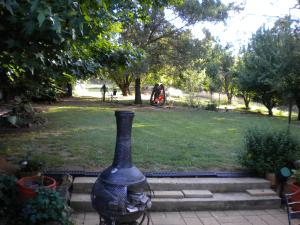 Hillview Oak B&B