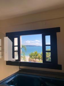 Apartamento Frente Mar com 02 suítes