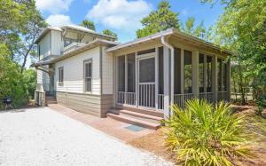 Chalet room in Magnolia Cottages By The Sea-189 Patina by Florida Star Vacations