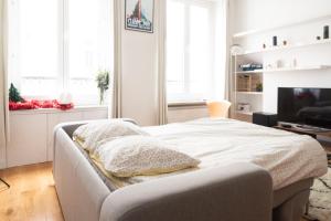 Apartment Well Located Bright And Quiet