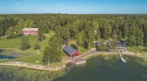 Calliola kokous- ja saaristohotelli - Båsaböle