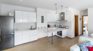 Maka beach apartment v