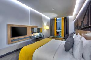 Skyline Premium Room  room in URBAN Al Khoory Hotel