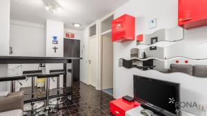 Rona Apartment Zizi