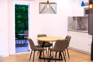 Chinitas Santos Apartments