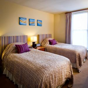 Small Twin Room room in The Parklands Hotel