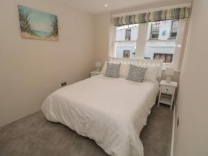 37 The Salcombe