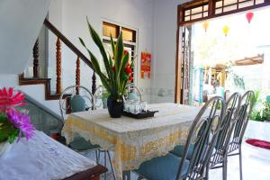 Cham Island Homestay Lau Thu