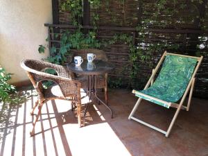Apartment with a Garden