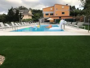 Pensión CHE - Sigüeiro