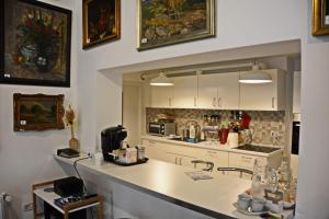One-Bedroom Apartment room in Neferprod Apartments - IS - CAM 07