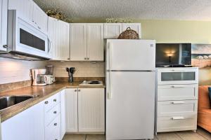 Waterfront Daytona Beach Studio with Pool Access!