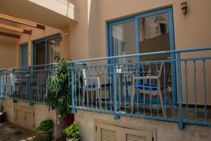 Captains House Hotel Suites & Apartments