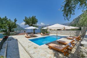 Our Sunset Apartments with Pool and Sea View