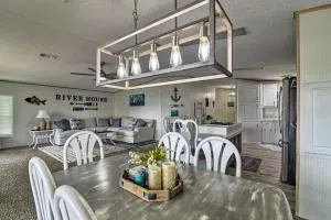 Retreat on the River with Boat Dock, Porch, and Grill! - Homosassa Springs