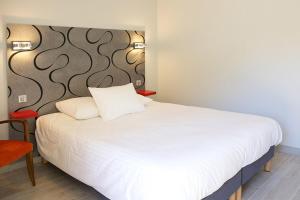 Hotels DOMAINE ST GERMER : photos des chambres